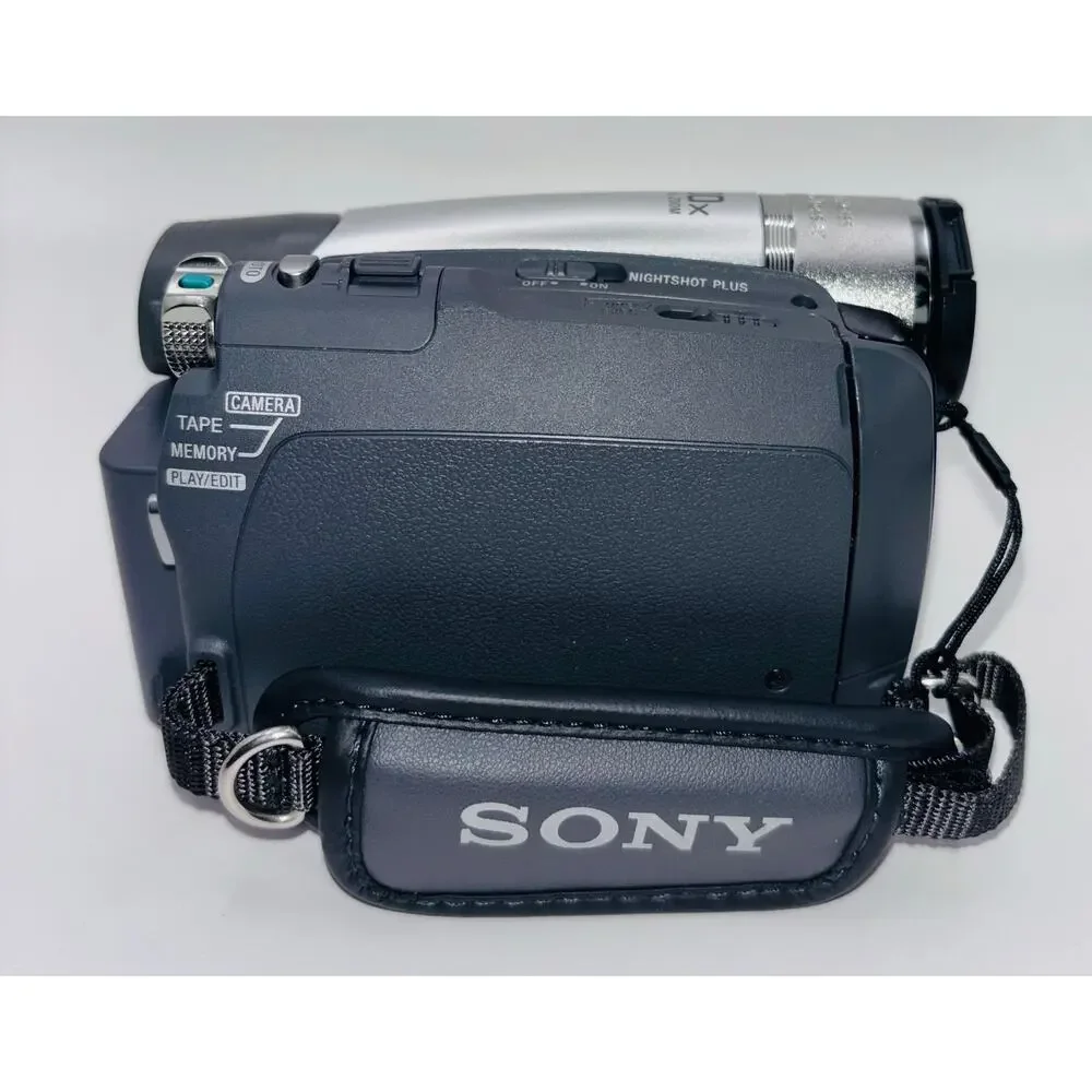 Sony Handy Cam DCR HC46 with Case, Charging Dock, and All Cords, 2006
